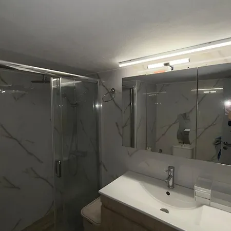 Alexa Skg - 2 Bedroom テッサロニキ