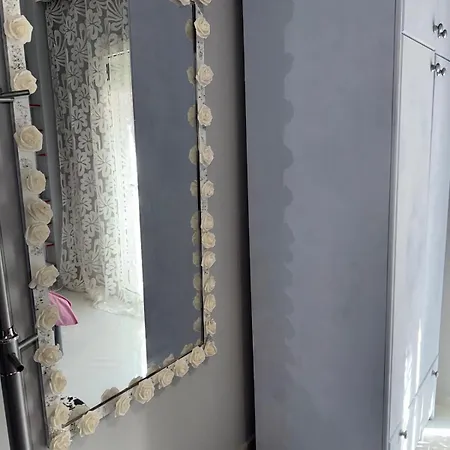 Alexa Skg - 2 Bedroom アパート テッサロニキ